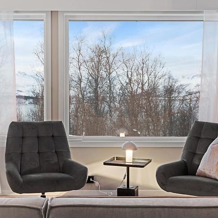 Enter Tromso - The Mountain View Apartment Exterior photo