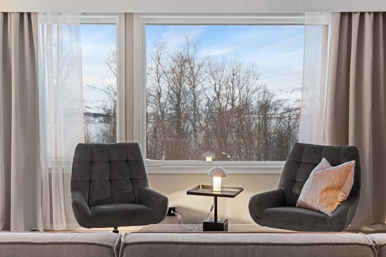 Enter Tromso - The Mountain View Apartment Exterior photo